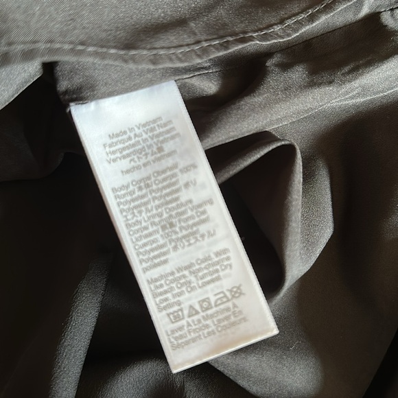 J. Crew basic black v-neck cami BD284 size 8 - Picture 3 of 7